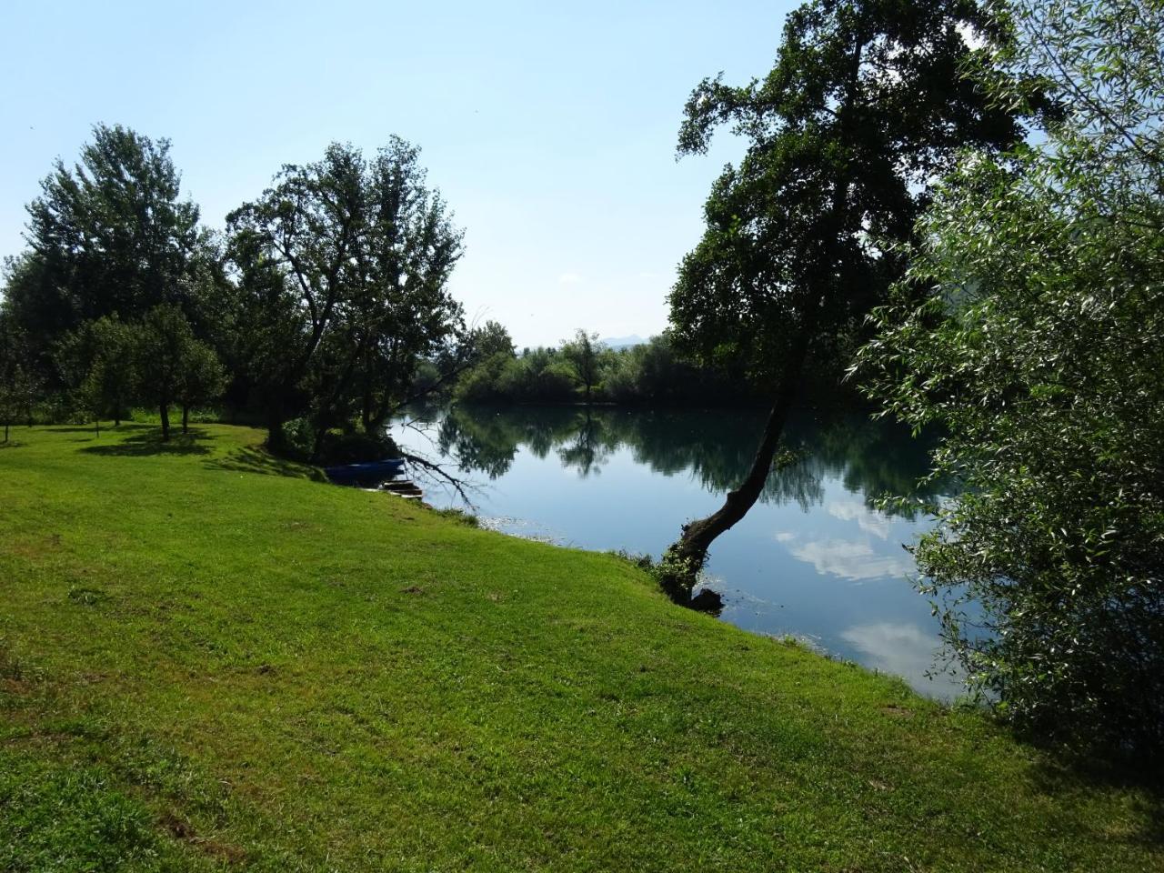 Apartment Una Laguna Bihać Buitenkant foto